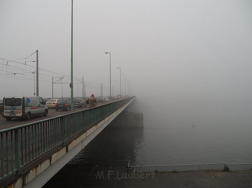 Koeln im Nebel-2.JPG